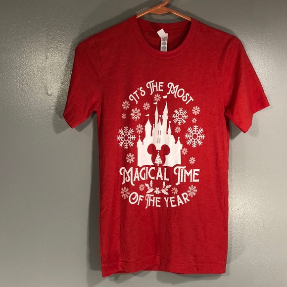 Disney Christmas shirt - Picture 1 of 3